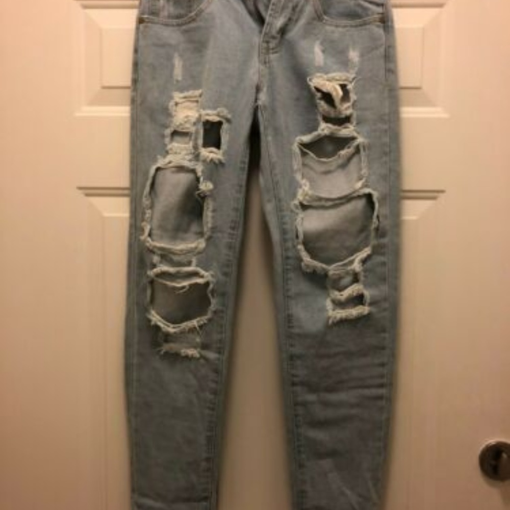 Polly Misses Mom Jeans Distressed Light Wash 6